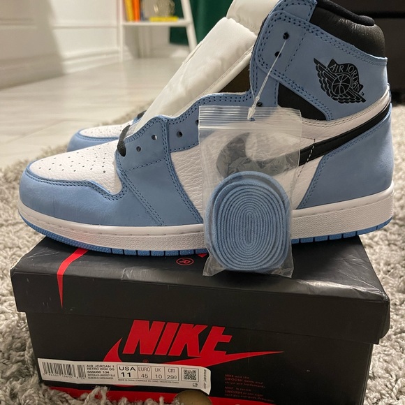 Jordan 1 Retro High OG University Blue